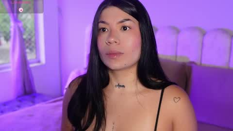 Snapshot of gaby_star69 chatting on 11/29/25, 01:25 Aleja online show from 11/29/25, 01:25