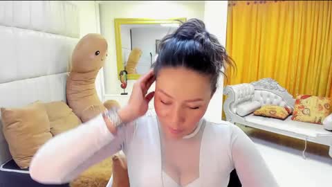 gabriela online show from 12/06/24, 06:39