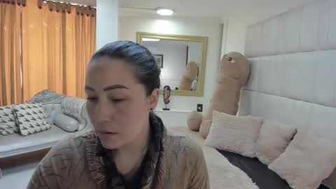 Snapshot of gaby_trent chatting on 12/16/25, 03:06 gabriela online show from 12/16/25, 03:06