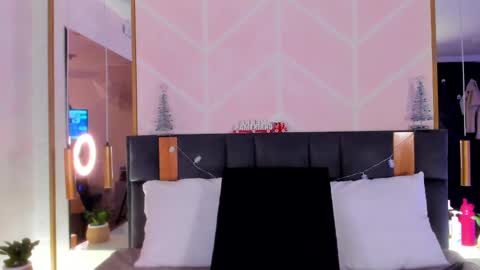 Gaby online show from 11/19/25, 08:31