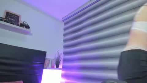 Snapshot of gabys_davisx chatting on 12/07/24, 04:09 Gabby online show from 12/07/24, 04:09