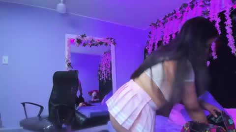 Snapshot of gabyy_cooper chatting on 11/11/25, 02:44 gabby cooper online show from 11/11/25, 02:44