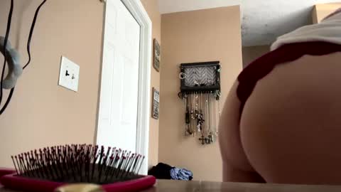 gacouple18 online show from 09/16/25, 09:38