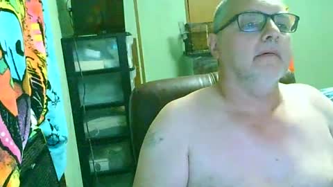 Snapshot of gadude45 chatting on 07/10/26, 04:06 gadude45 online show from 07/10/26, 04:06