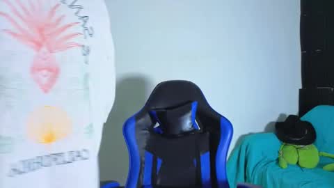 Gael online show from 10/22/25, 03:18