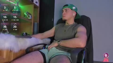 Gael Williams online show from 11/10/25, 01:37