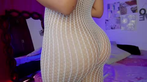 Snapshot of gaia_04 chatting on 10/02/25, 07:43 gaia_04 online show from 10/02/25, 07:43