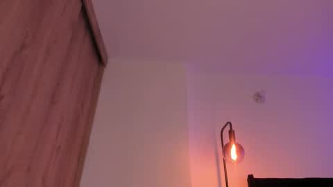 Gaia online show from 10/08/25, 01:58