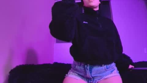 gaia_sweet_ online show from 09/20/25, 06:36