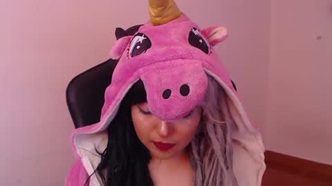 Snapshot of gakomenoshida chatting on 09/24/25, 07:39 Kate 3 online show from 09/24/25, 07:39