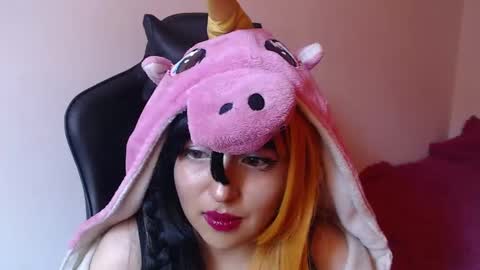 Snapshot of gakomenoshida chatting on 10/24/25, 07:43 Kate 3 online show from 10/24/25, 07:43