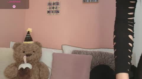 Snapshot of galayounng_ chatting on 11/08/25, 10:48 Gala Y online show from 11/08/25, 10:48