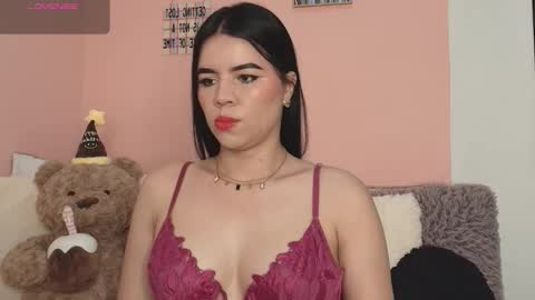 Snapshot of galayounng_ chatting on 11/10/25, 11:20 Gala Y online show from 11/10/25, 11:20