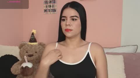 Snapshot of galayounng_ chatting on 11/28/25, 11:02 Gala Y online show from 11/28/25, 11:02