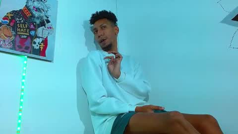 Snapshot of galip_aphrodisiac chatting on 02/17/25, 02:20 Galip online show from 02/17/25, 02:20