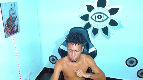 Snapshot of galip_aphrodisiac chatting on 02/20/25, 02:40 Galip online show from 02/20/25, 02:40