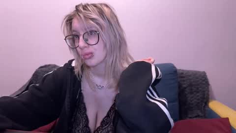 GaamachuuUlfinaa online show from 10/31/25, 08:21