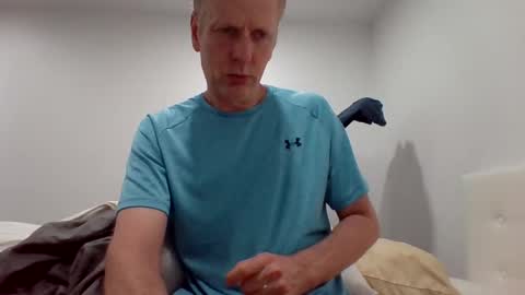 gamerboy200 online show from 10/24/25, 01:46