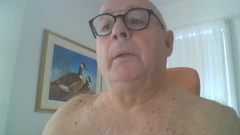 Snapshot of gamin68 chatting on 01/27/25, 01:52 gamin68 online show from 01/27/25, 01:52