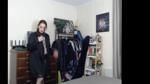 Snapshot of gangbangxxxgirl chatting on 11/22/25, 10:58 HOT online show from 11/22/25, 10:58