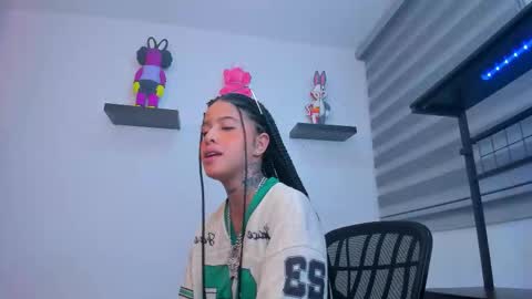 Snapshot of gangster_girl chatting on 09/24/25, 12:47 GANG online show from 09/24/25, 12:47