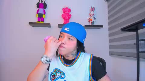 Snapshot of gangster_girl chatting on 10/12/25, 03:27 GANG online show from 10/12/25, 03:27