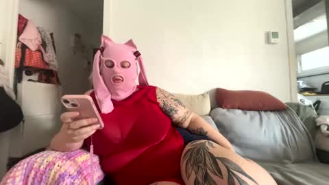 gapetrainee online show from 10/19/25, 12:06