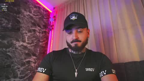Snapshot of garbel09 chatting on 04/26/26, 06:33 Chris Dont forget to gift me thumb up Its very important to me and makes me happy AF online show from 04/26/26, 06:33