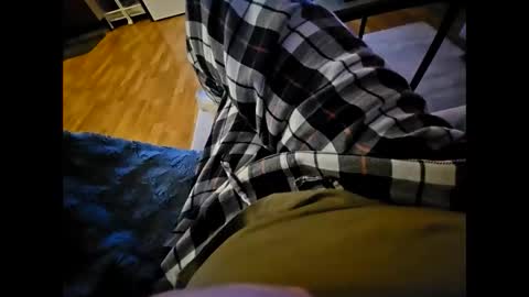 Snapshot of garbis11 chatting on 01/25/25, 08:53 garbis11 online show from 01/25/25, 08:53