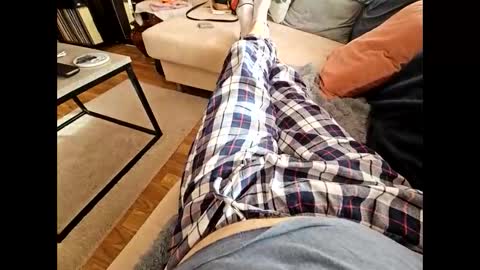 Snapshot of garbis11 chatting on 09/14/25, 02:16 garbis11 online show from 09/14/25, 02:16