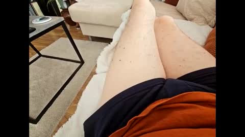 Snapshot of garbis11 chatting on 10/22/25, 02:50 garbis11 online show from 10/22/25, 02:50