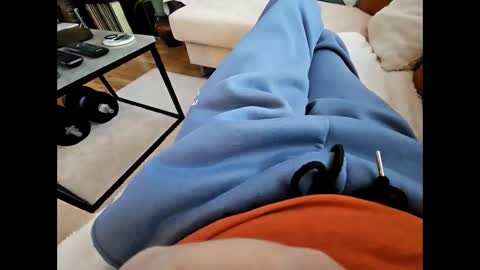 Snapshot of garbis11 chatting on 11/28/25, 11:57 garbis11 online show from 11/28/25, 11:57