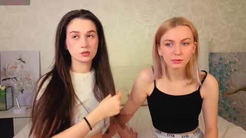 Snapshot of garden_flower chatting on 12/03/25, 03:03 Violla online show from 12/03/25, 03:03