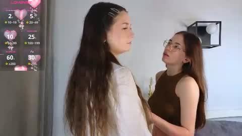 Violla online show from 06/11/26, 03:04