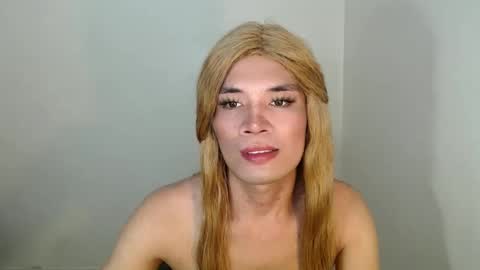 Snapshot of gardo_versoza chatting on 06/11/26, 02:53 MIKEL online show from 06/11/26, 02:53