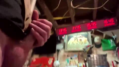 Snapshot of garetmc chatting on 01/25/25, 04:23 garetmc online show from 01/25/25, 04:23