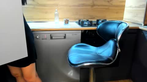 garry69eva online show from 06/10/26, 07:02