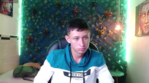 garuo_18 online show from 11/15/25, 03:59