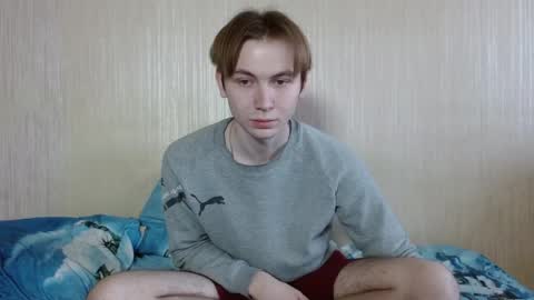 Snapshot of gary_snail33257 chatting on 10/15/25, 01:33 meow online show from 10/15/25, 01:33