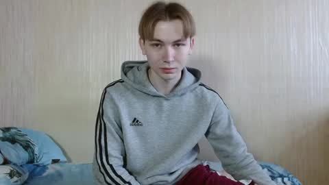 Snapshot of gary_snail33257 chatting on 10/24/25, 06:21 meow online show from 10/24/25, 06:21