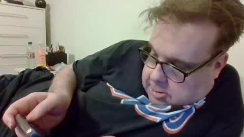 Snapshot of garyg930 chatting on 04/21/26, 02:51 Gary online show from 04/21/26, 02:51
