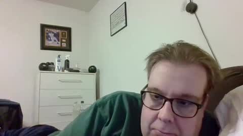 Snapshot of garyg930 chatting on 04/26/26, 02:53 Gary online show from 04/26/26, 02:53