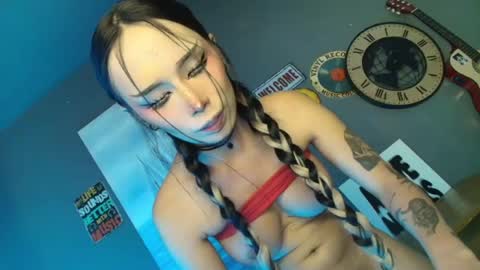 Anya online show from 07/04/26, 01:39
