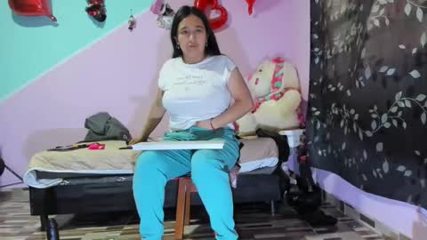 Snapshot of gaticahot001 chatting on 11/04/25, 12:04 Diana online show from 11/04/25, 12:04