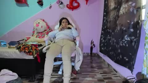 Snapshot of gaticahot001 chatting on 11/13/25, 11:42 Diana online show from 11/13/25, 11:42