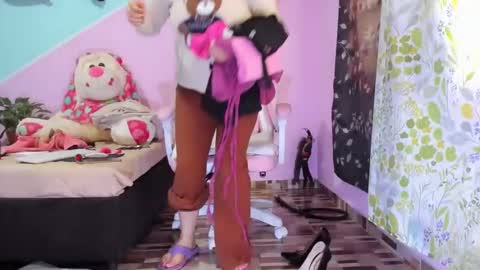 Snapshot of gaticahot001 chatting on 11/17/25, 02:01 Diana online show from 11/17/25, 02:01