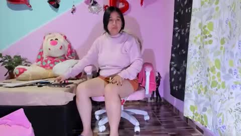 Snapshot of gaticahot001 chatting on 11/19/25, 10:37 Diana online show from 11/19/25, 10:37