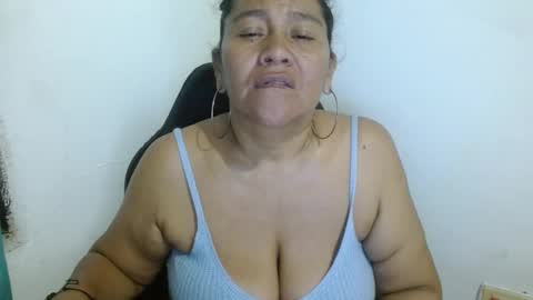 katia online show from 02/02/25, 02:06