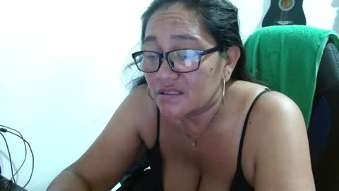 Snapshot of gatika_sexy chatting on 04/16/26, 02:23 katia online show from 04/16/26, 02:23