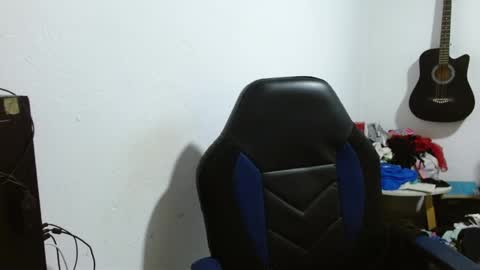 Snapshot of gatika_sexy chatting on 04/20/26, 09:12 katia online show from 04/20/26, 09:12